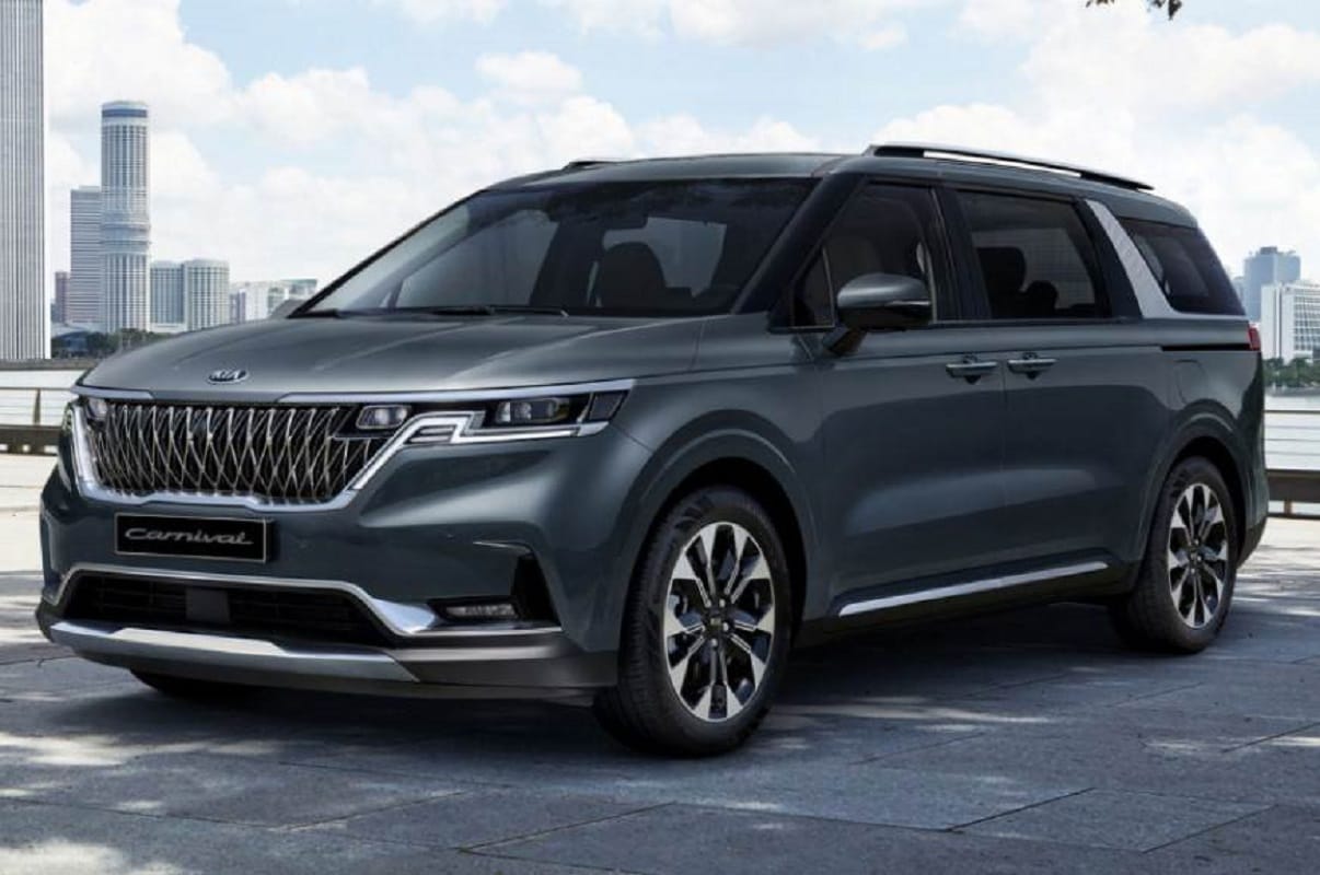 Kia Motors is offering discount on its MPV Kia Carnival for the first time, offer low EMI with discounts of up to two lakh rupees