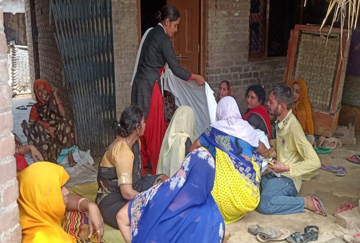 constable brutally murdered of uncle in etawah up, see photos