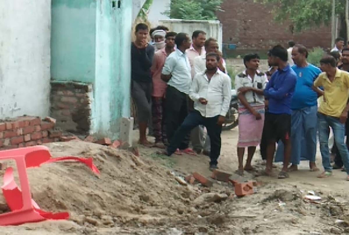 constable brutally murdered of uncle in etawah up, see photos