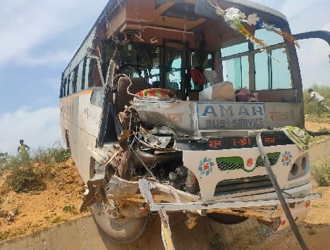 Truck collapsed on service lane after collision on Tisua overbridge, bus hangs in half