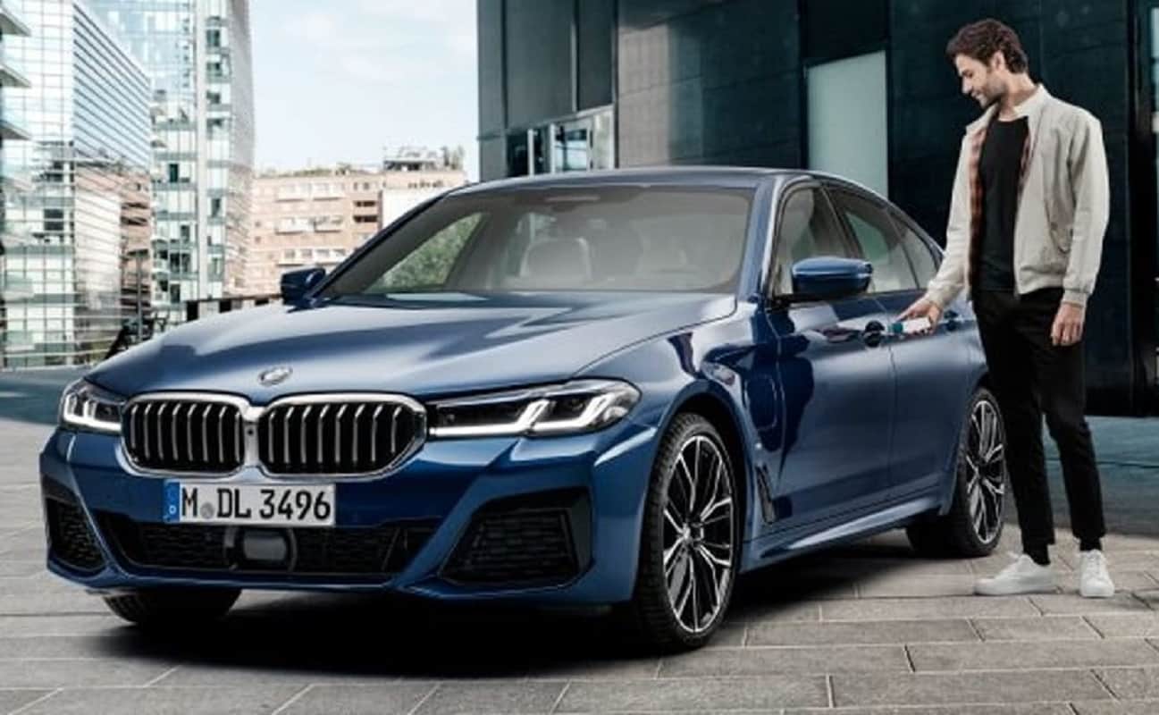 unlock car with phone bmw apple carkey feature bmw iphone app unlock car apple iphone features in hindi apple ios 14 features wwdc 2020 apple unlock your car with your phone app