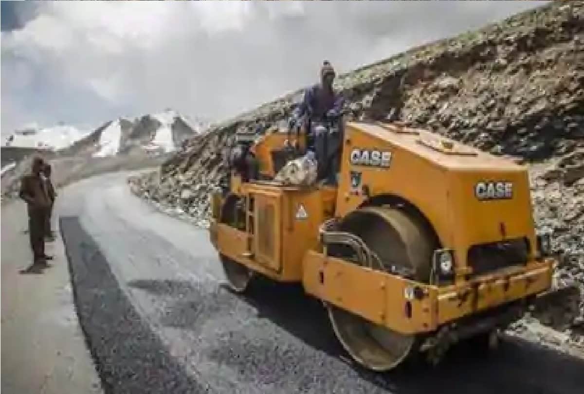india china news hindi, Ten thousand workers are working for Border Road Organization in Ladakh