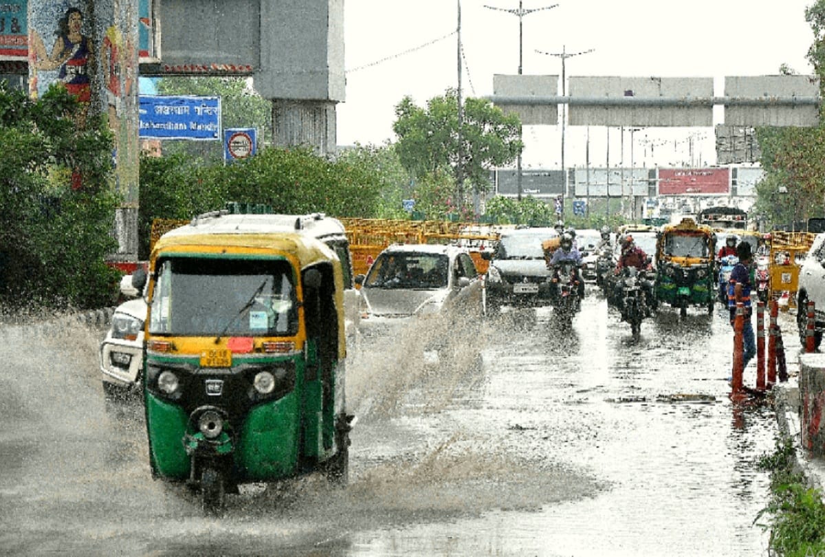 Monsoon updates in Delhi NCR Light rainfall lashes many areas water overflows on roads and streets