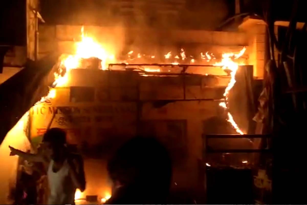 Saharanpur: Electricity Supply disrupted due to fault lines in many places, no lights for hours