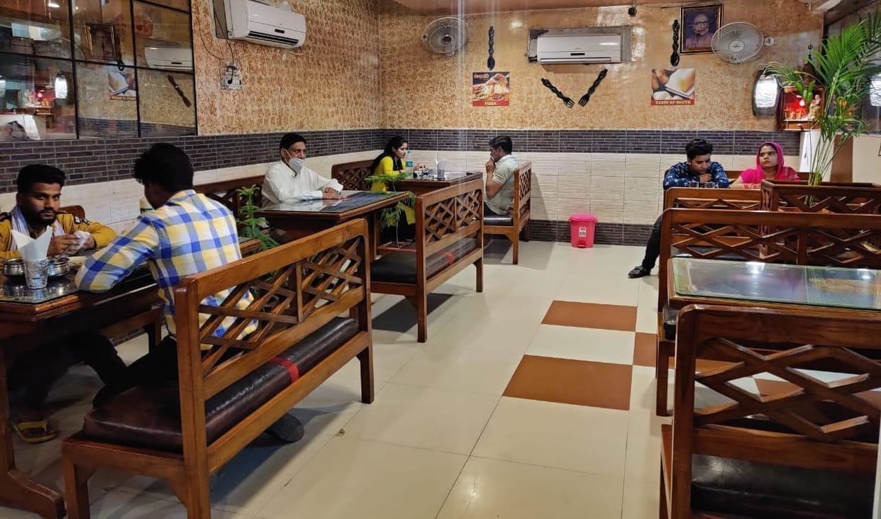Aligarh: Emphasis on packing-home delivery instead of going to restaurants