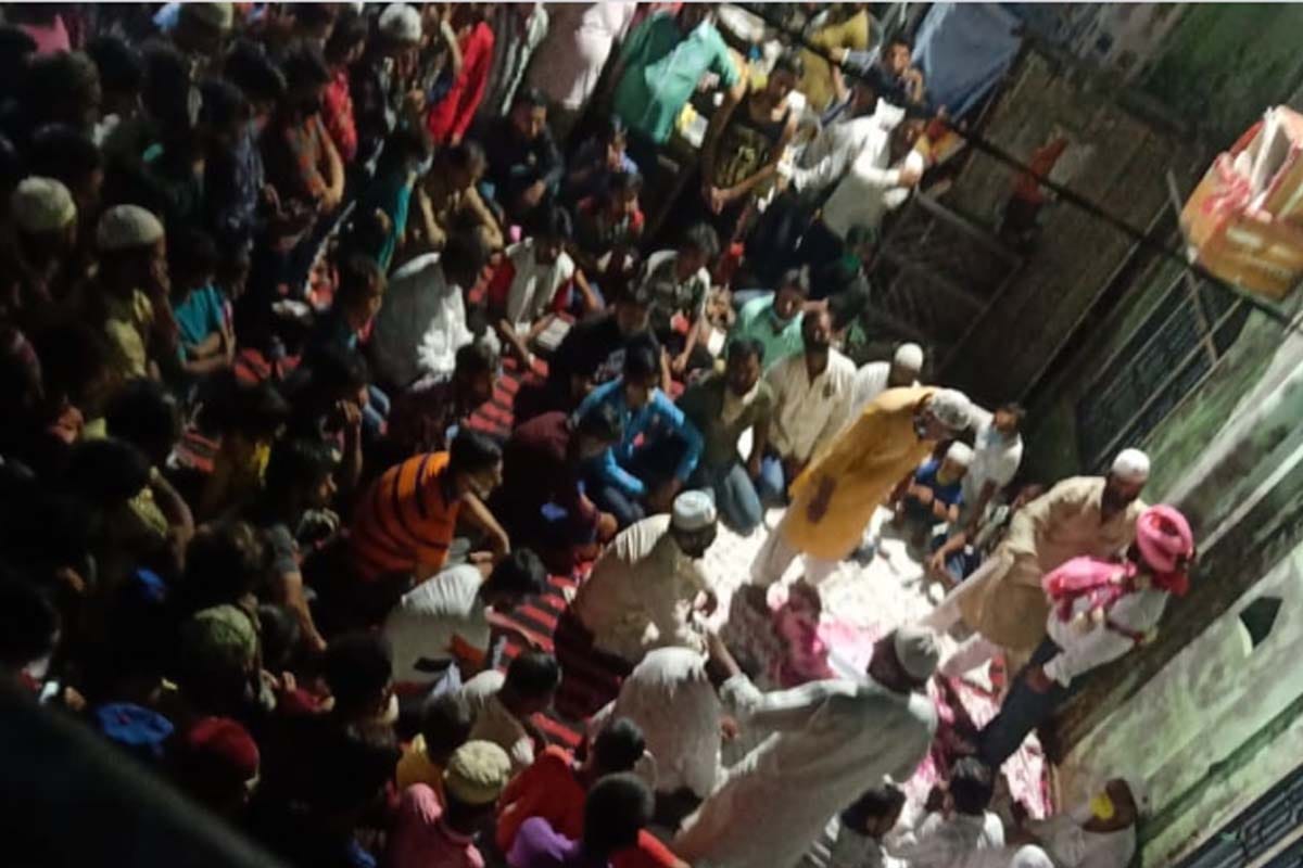 Police lathi-charge in the procession of the councillors turban tradition of social distance in public in Meerut