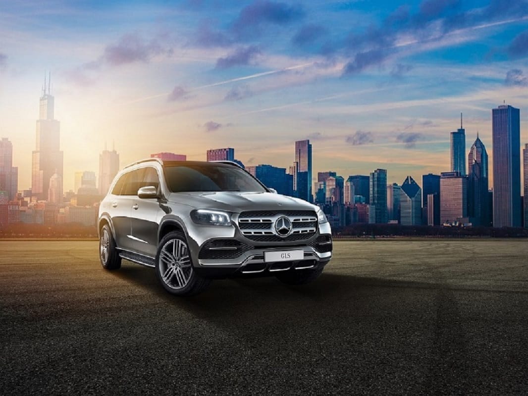 these five suv comes with powerful engine, volvo mercedes land rover bmw audi