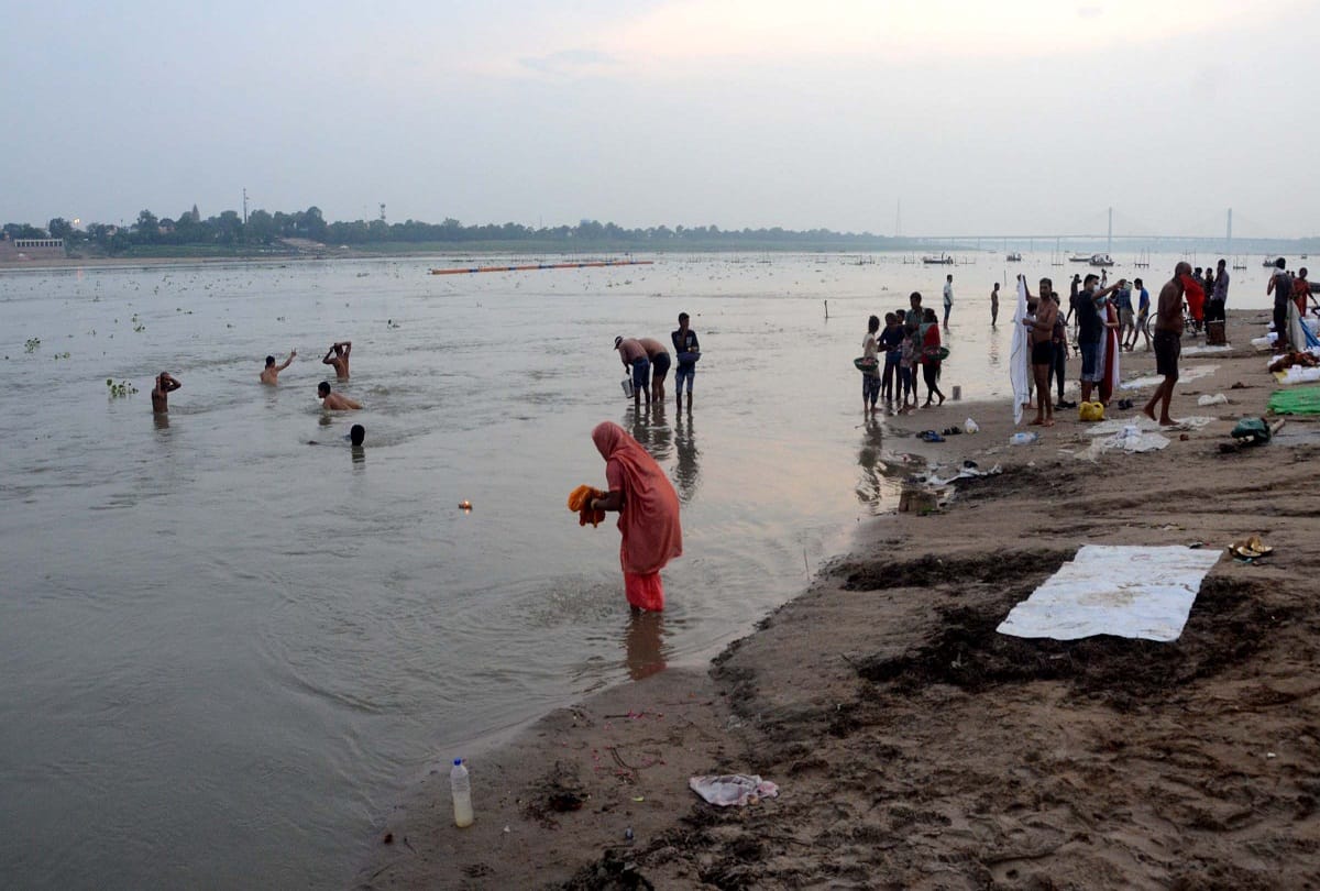 Difficulties of people living on the banks of Ganga-Yamuna in Prayagraj
