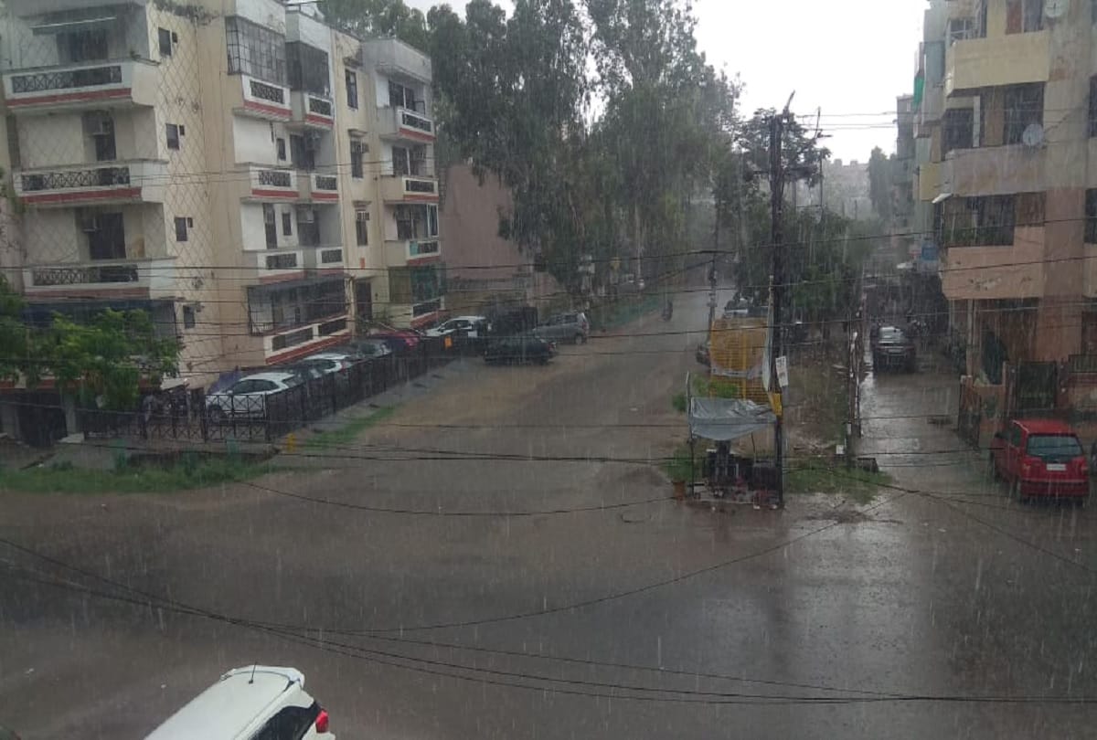 Delhi weather forecast updates monsoon hits national capital with good rainfall maximum and minimum temperature