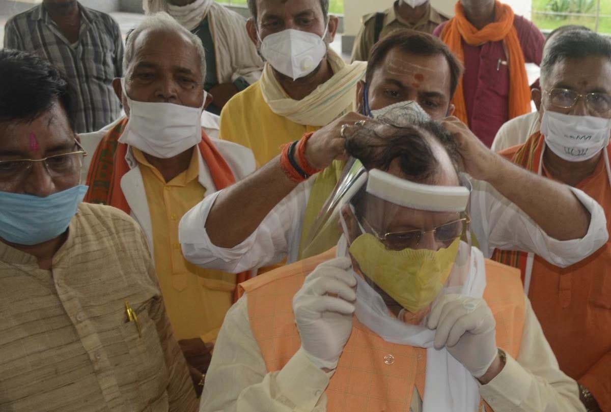 minister suresh khanna said corona testing lab will start in banda medical college in 15 days