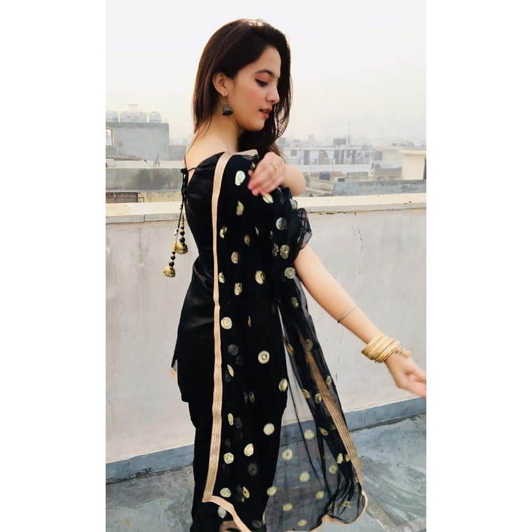 tik tok star Siya Kakkar was in depression of Sushant Singh Rajput suicide