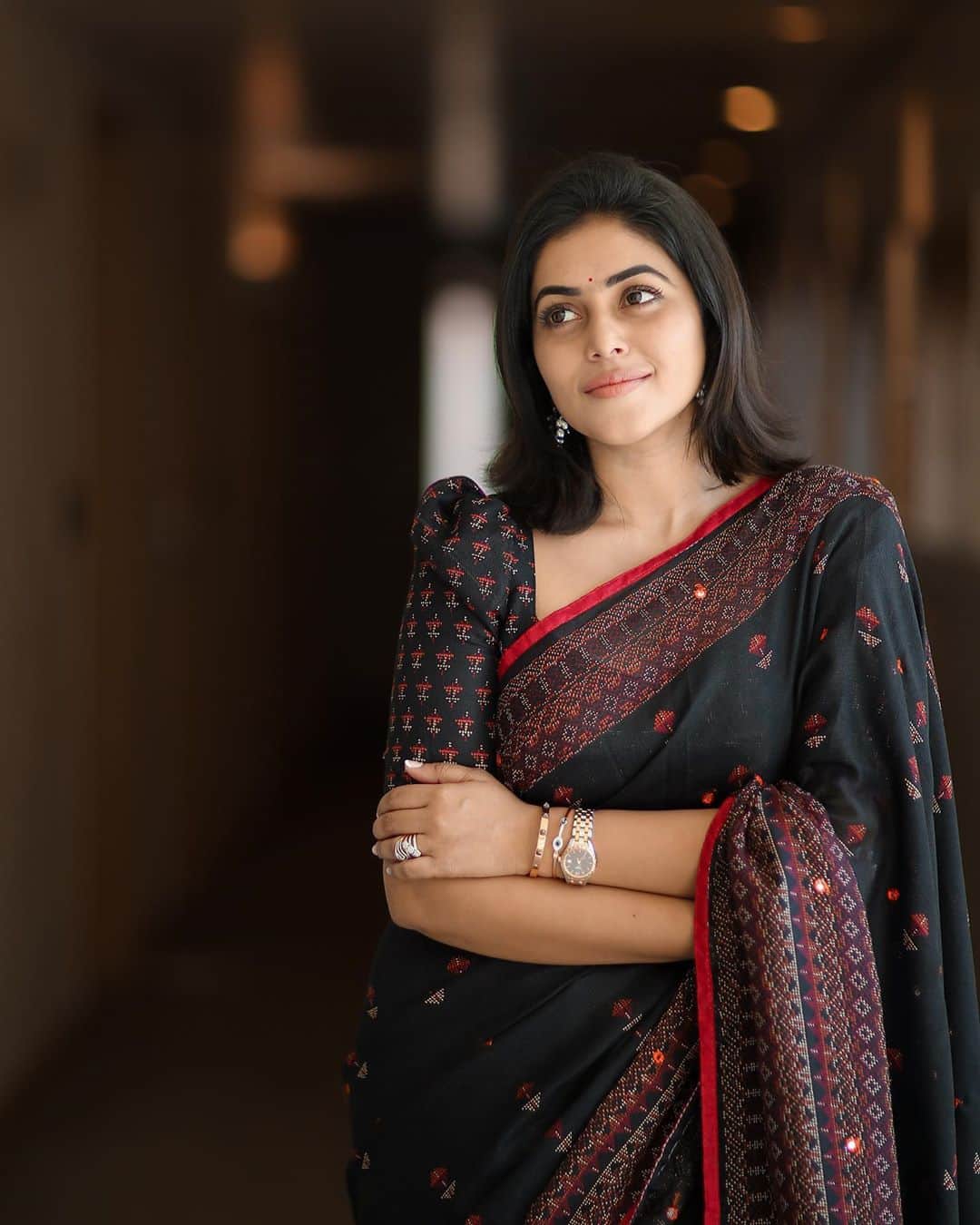 Ernakulam Sessions Court has granted bail To Three Accused of blackmailing malayalam actress shamna kasim