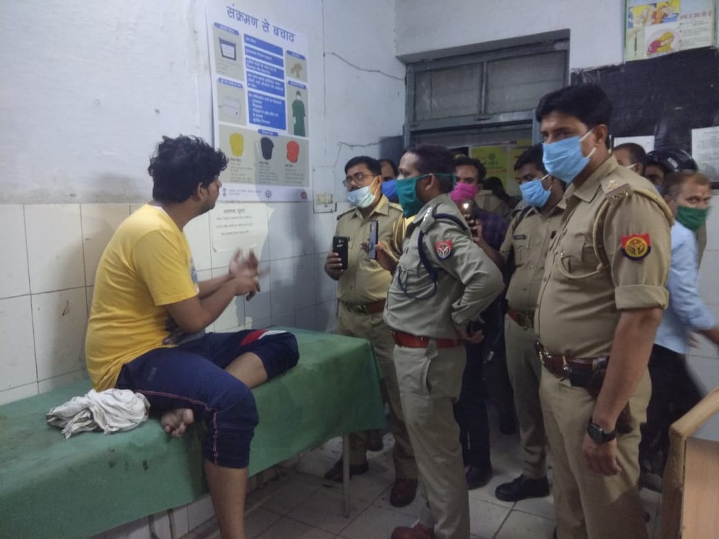 Bomb blast in student dispute, two injured including student leader in Bhadohi