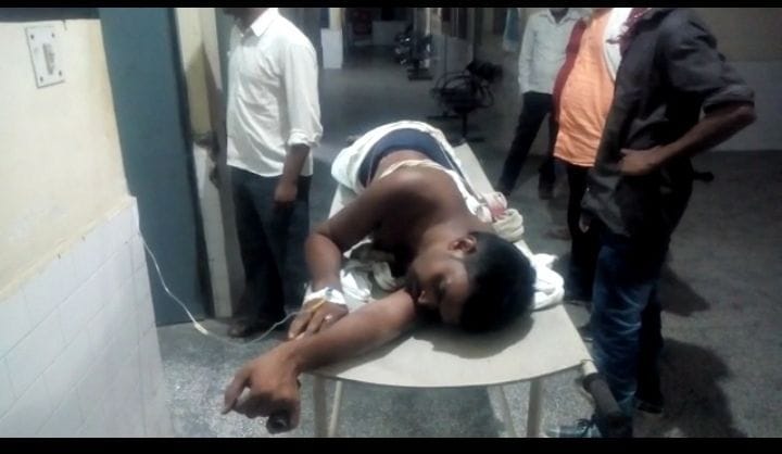 tilakotsav mein harsh phaayaring, purohit ghaayal