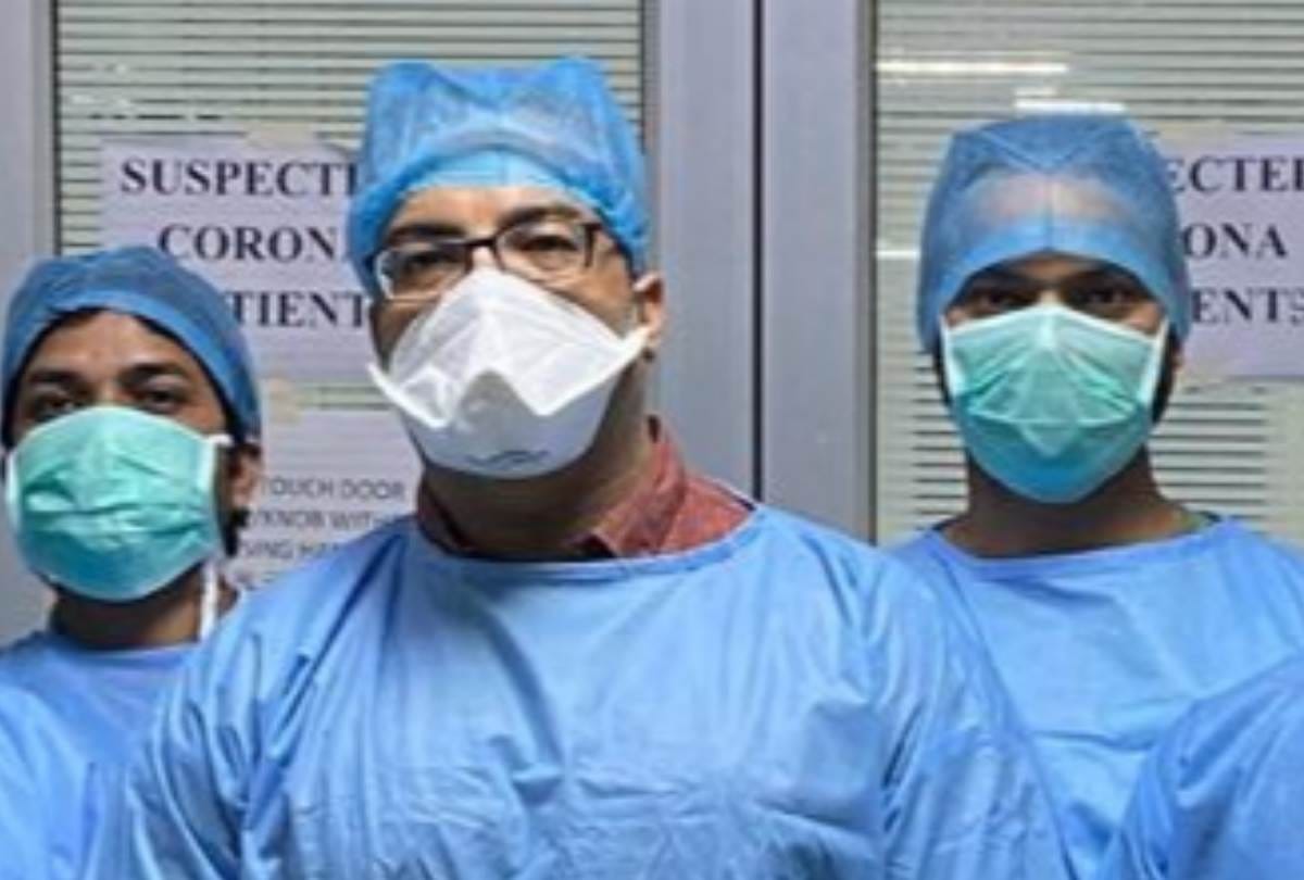 doctors are facing trouble during duty hours in corona ward