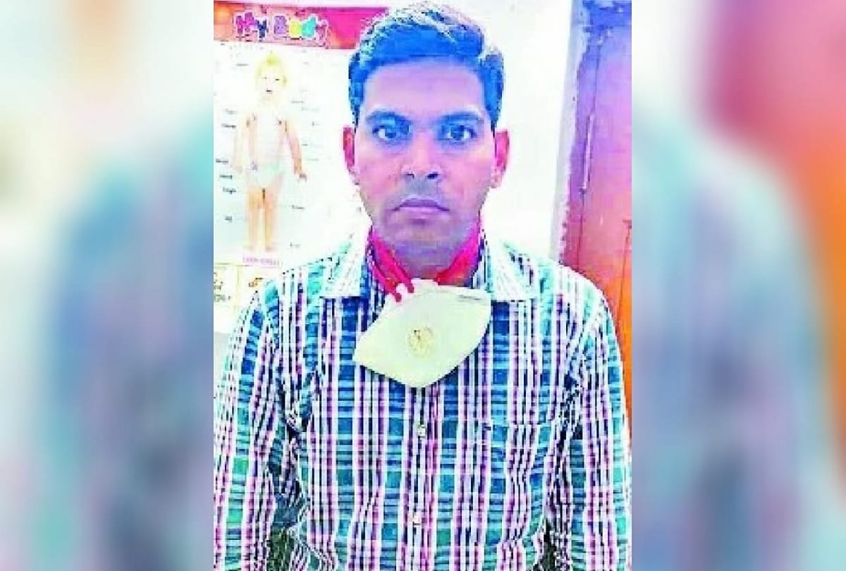 Fraud news man calls himself IAS officer and tried to meet police commissioner later caught