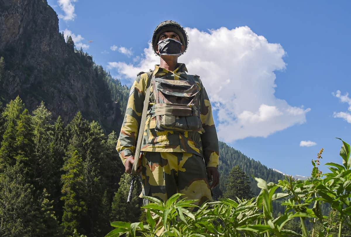 Terrorists in infiltration from 23 launching pads, alert on border, all police stations were also alerted
