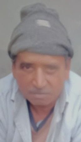 Hathras: Dead body of old man guarding maize field found in drain, fear of murder