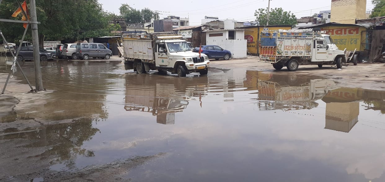 weather, rainfall, waterlodging, narnaul