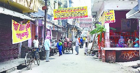 Why near the temple .. Open liquor shops outside officers' bungalows