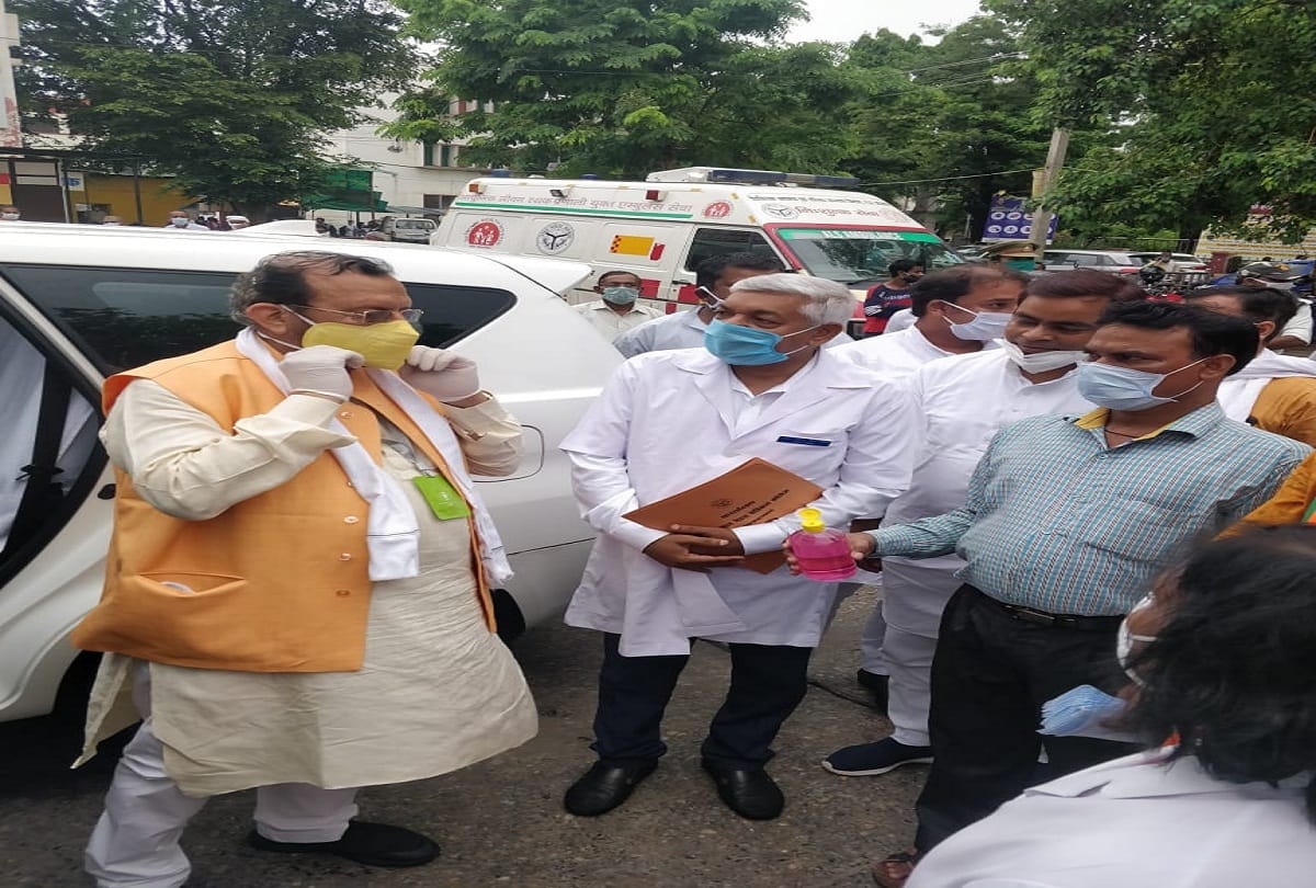Health Minister Suresh Khanna has seen the arrangements in SRN and talked to the corona infected