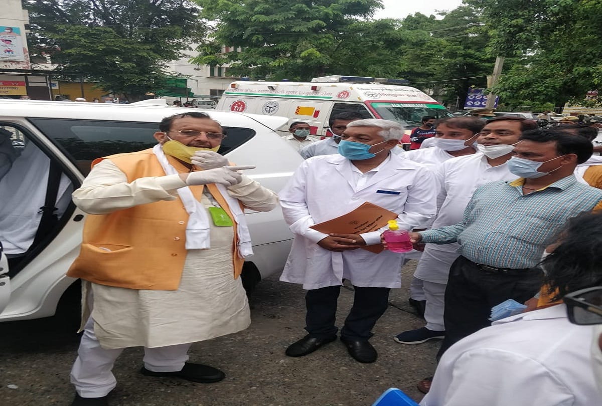 Health Minister Suresh Khanna has seen the arrangements in SRN and talked to the corona infected