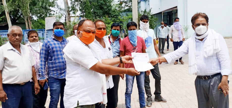 Bus owner strike for bus tax