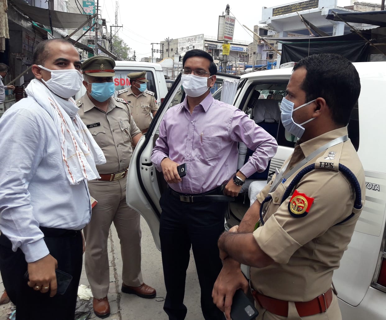 Hathras: DM and SP inspected hotspot areas