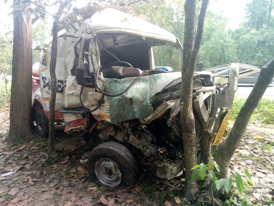 Uttarakhand news: oil tanker hit tempo traveler, four died, many injured
