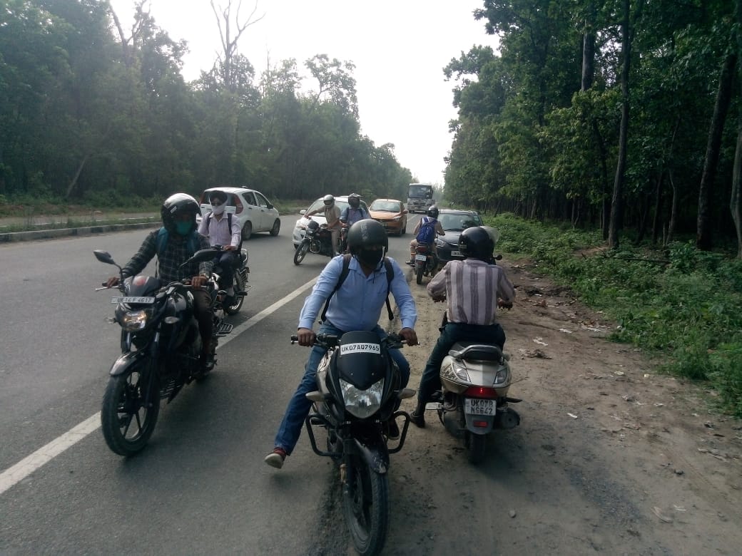 Uttarakhand news: oil tanker hit tempo traveler, four died, many injured