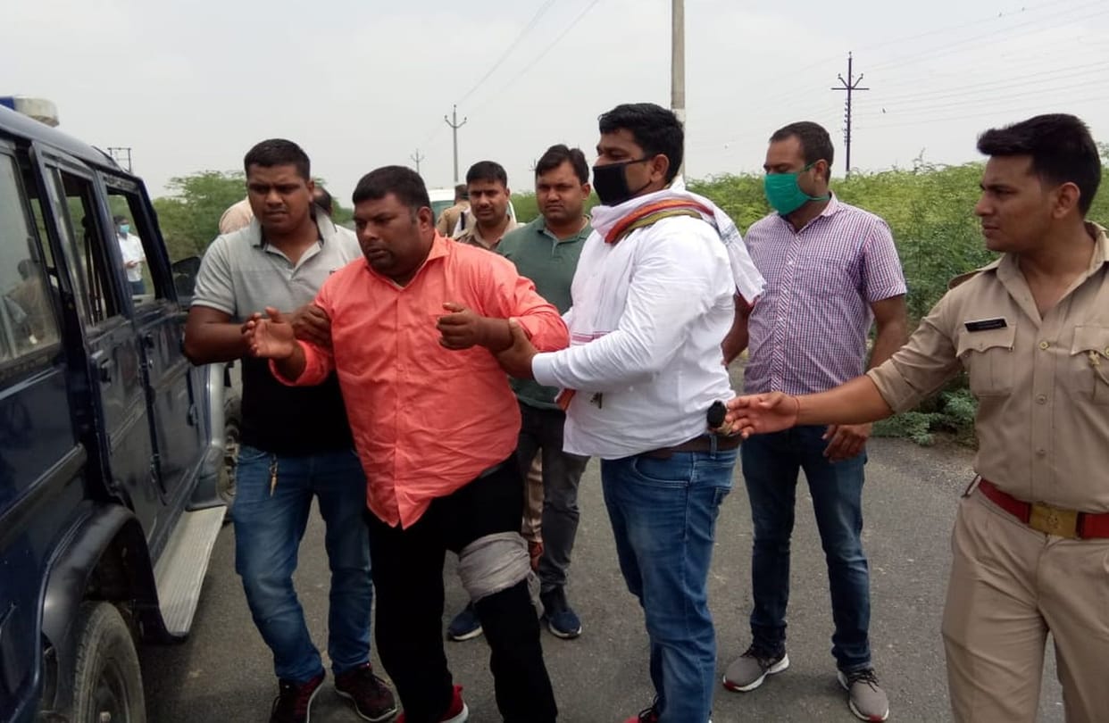 Vicious injured due to shot in encounter, fellow absconding