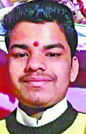 The body of the priest's son found hanging from the noose in the temple premises