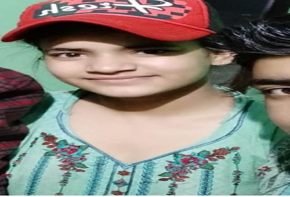 kishtwar road accident jammu kashmir, Head constable was going on a picnic with family, car fell in river