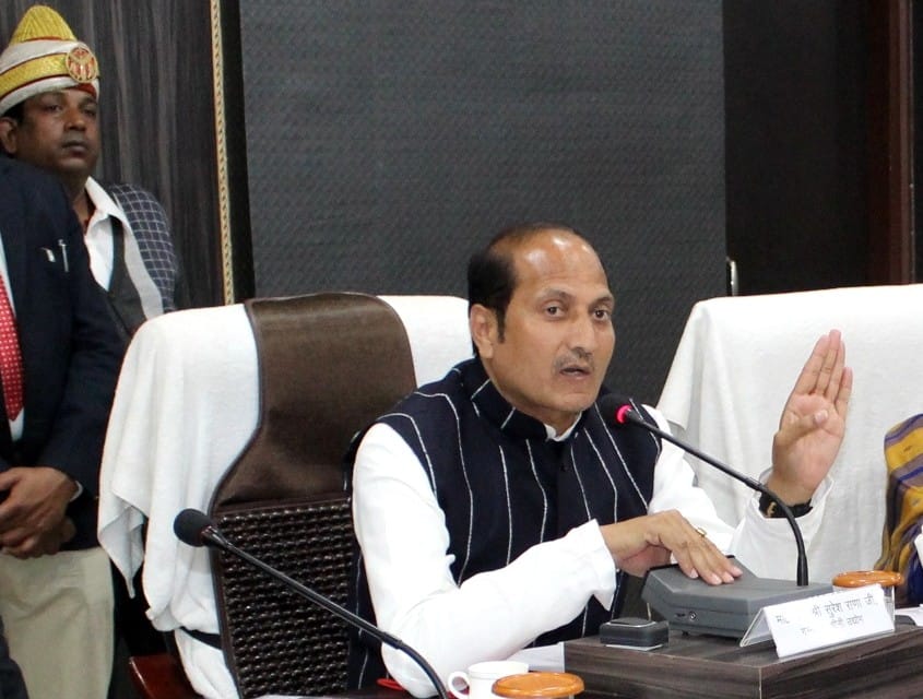 Azamgarh in-charge minister Suresh Rana reviewed the preparations for Corona
