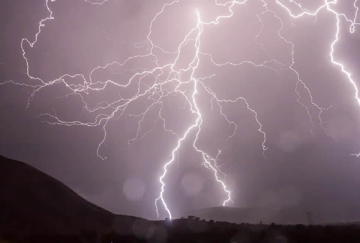 Interesting and strange facts about Sky lightning