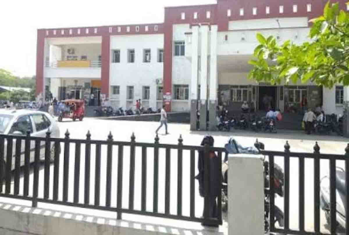 Government doctor operated in a private hospital patient died, mother said why was the incision made in the st