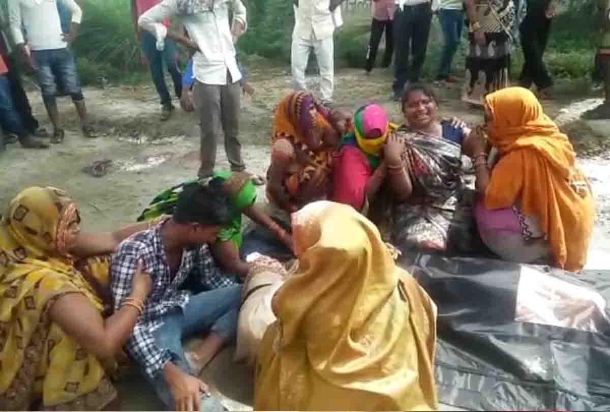 financial crisis due lockdown, uncle and nephew gave his life to jumped in front of train