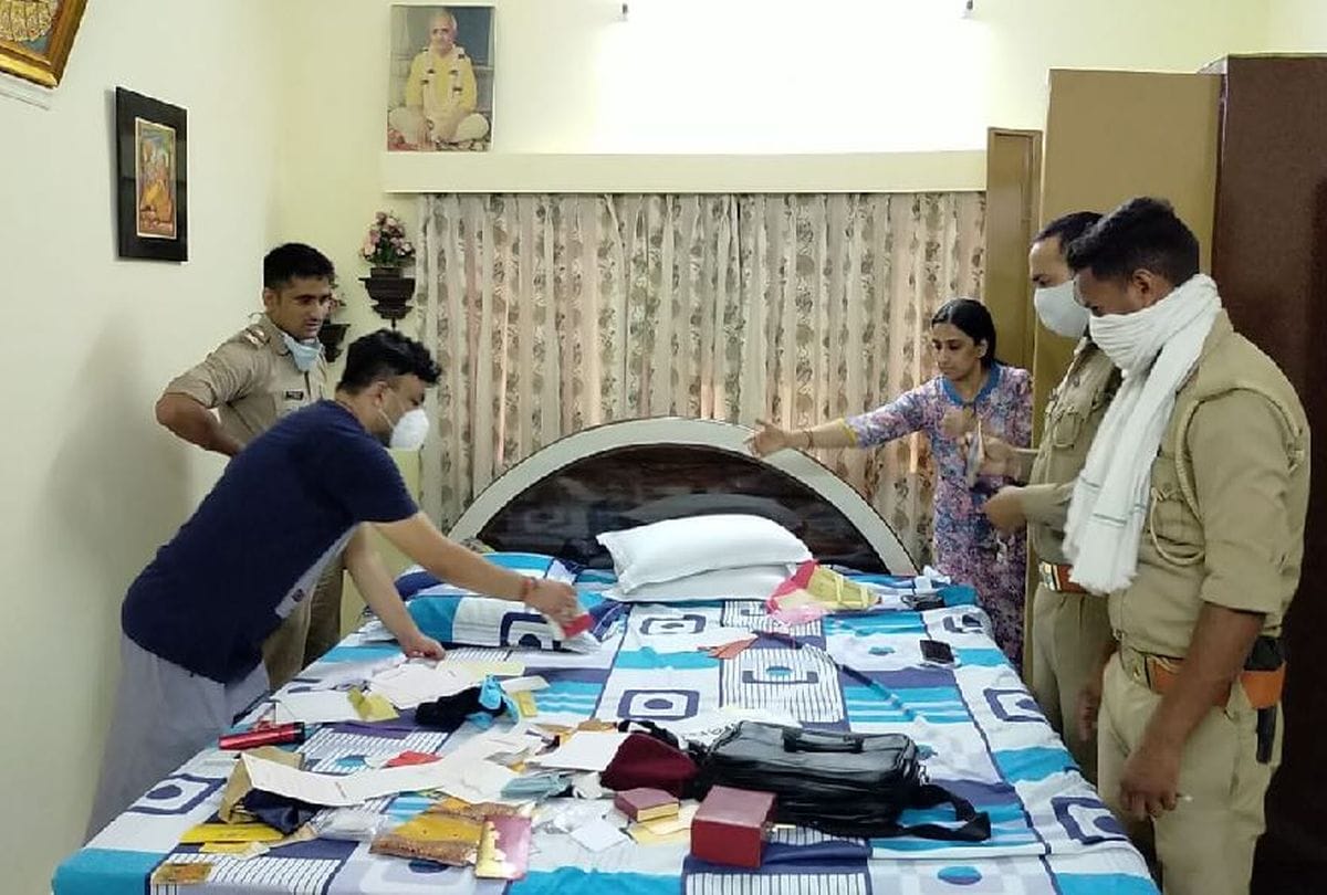 Mathura Police Arrests Loot With Senior Citizens Crime News