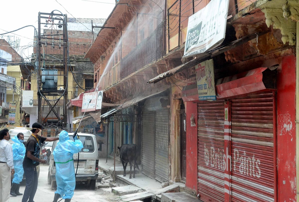 Ward seals of four private hospitals with 127 hot spots in Prayagraj