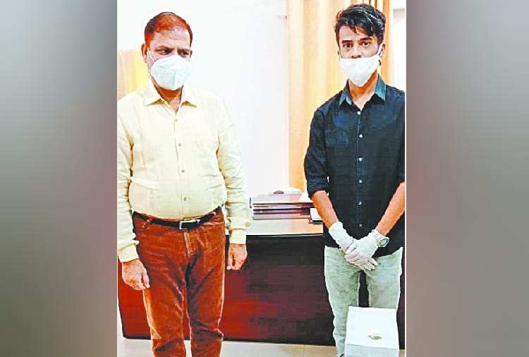 UIET student Invents Touchless Hand Sanitizer Machine