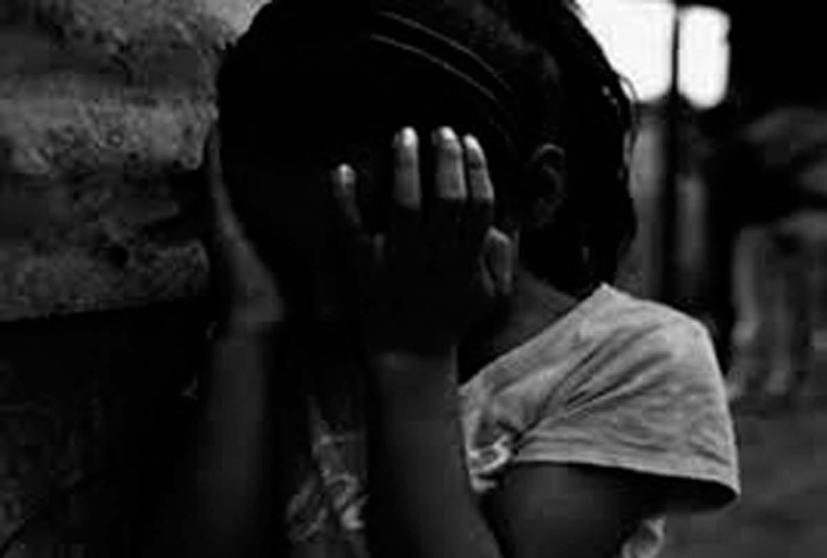 Former head molested a 10-year-old girl