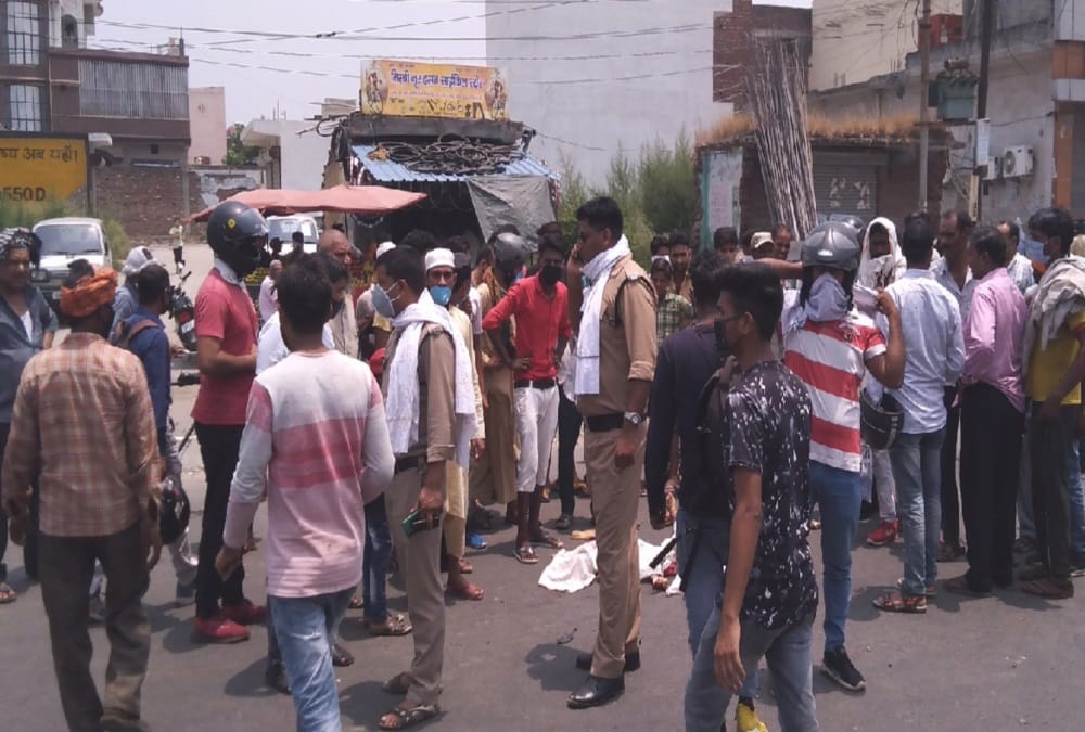 Roorkee Accident News: Six Family Members seated on Bike, Three Killed in Horrible Accident in Roorkee, Photos