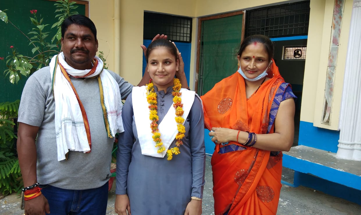 girl in second rank in orai