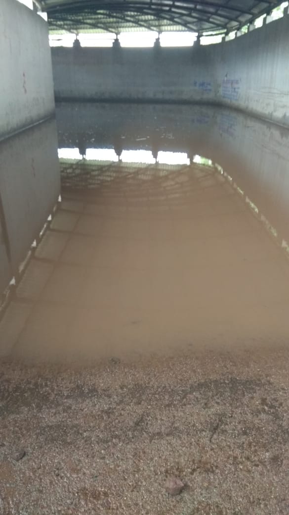 Water full in under bridge people disturb