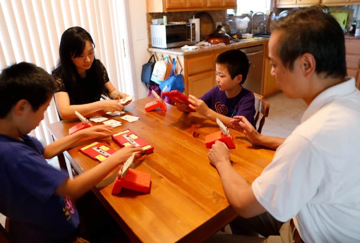 8 year old Andrew Chen becomes the youngest bridge player
