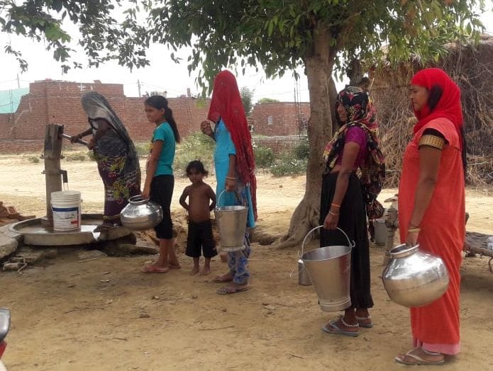 water, crisis, problem, no suply, handpump, mathura