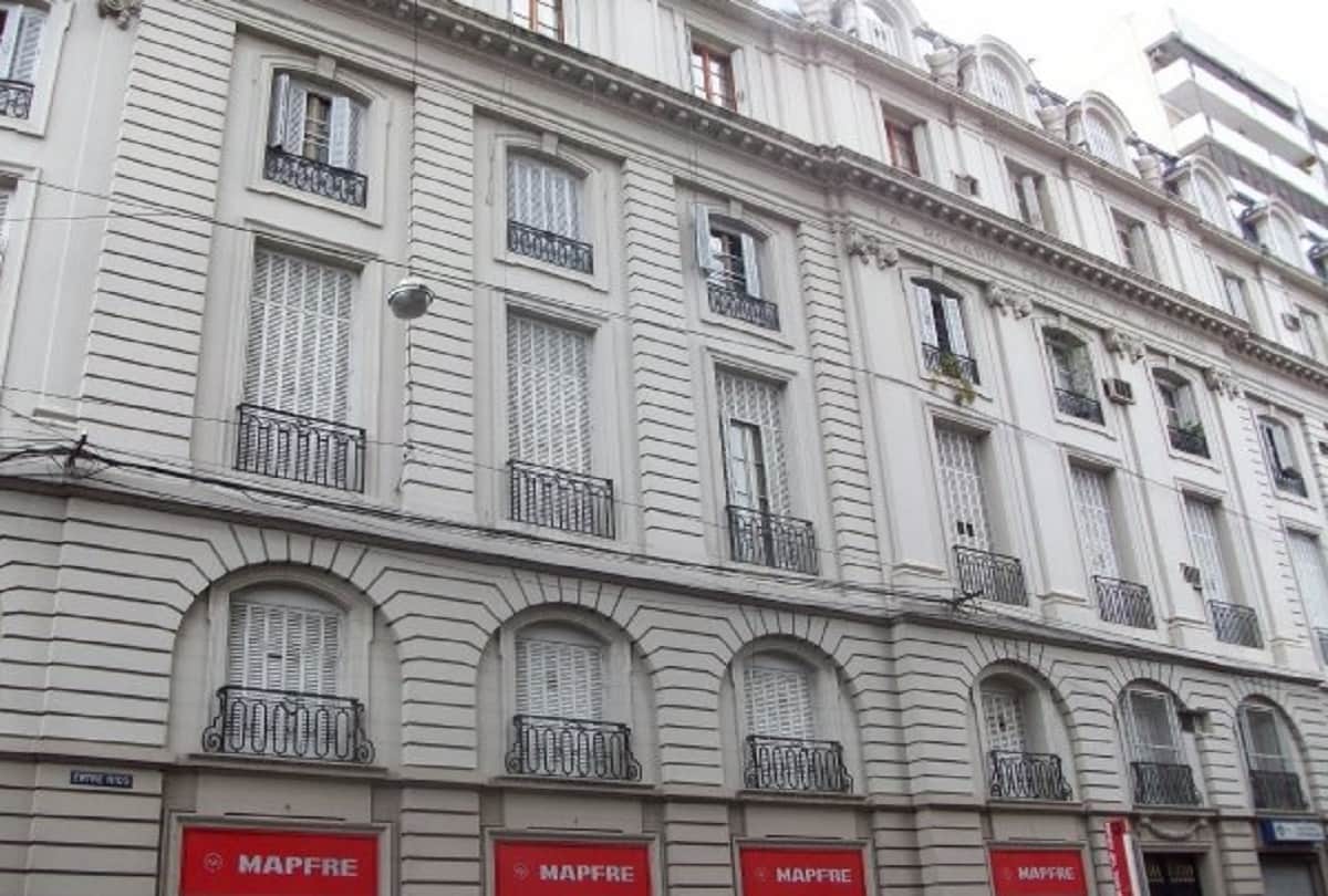 Revolutionary leader Che Guevara birthplace in Argentina is going to sell out