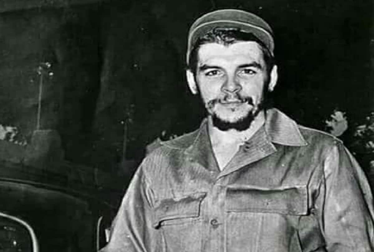 Revolutionary leader Che Guevara birthplace in Argentina is going to sell out