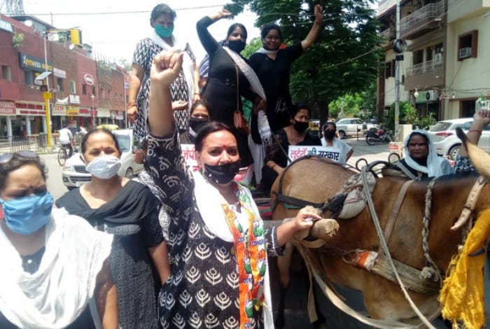 Congress Protest Against BJP and PM Modi for Petrol Diesal Prices