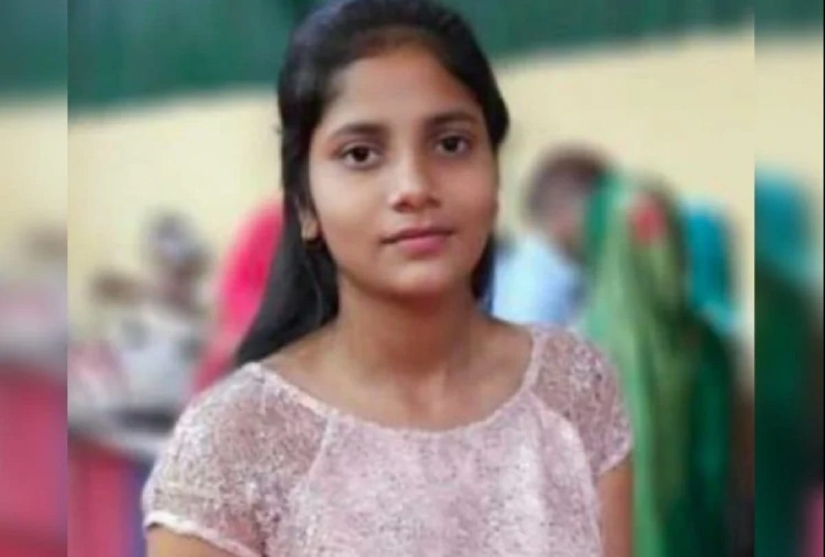 up board 10th 12th result 2020: Anshika Baghel 5th rank holder in high school from fatehabad agra